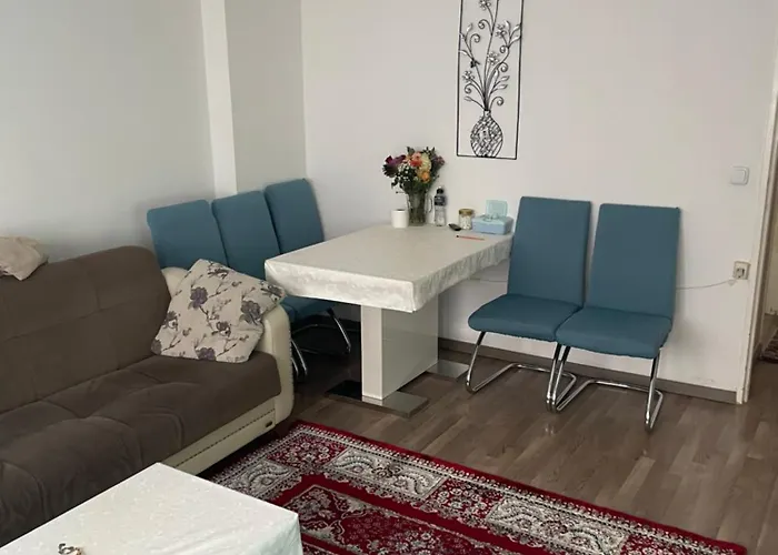 Dikmen Family In Berlín